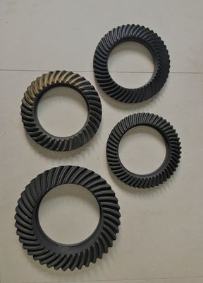 NISSAN Spiral Konik Dişli Taç Ve Pinyon Dövme Işleme 20CrMnTi Malzeme