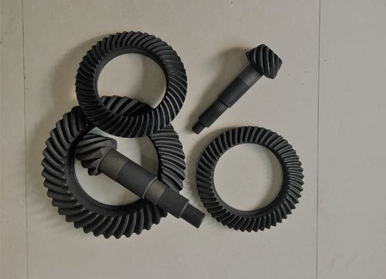 Yüksek Performanslı Spiral Konik Ve Pinyon Dişli Anti - Yağ Karbürleme Isıl İşlem
